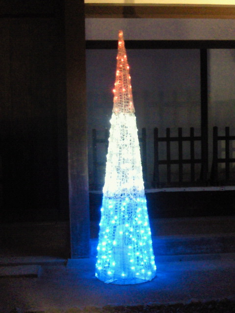 2010122420180001.jpg